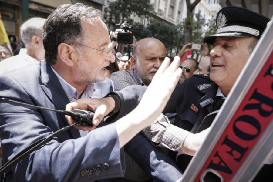 13ede7788c591f582248c40209bdc538_XL-b60