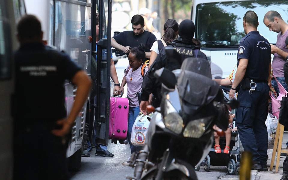 14985840dca330e3b808aa792fa422f9-1e4