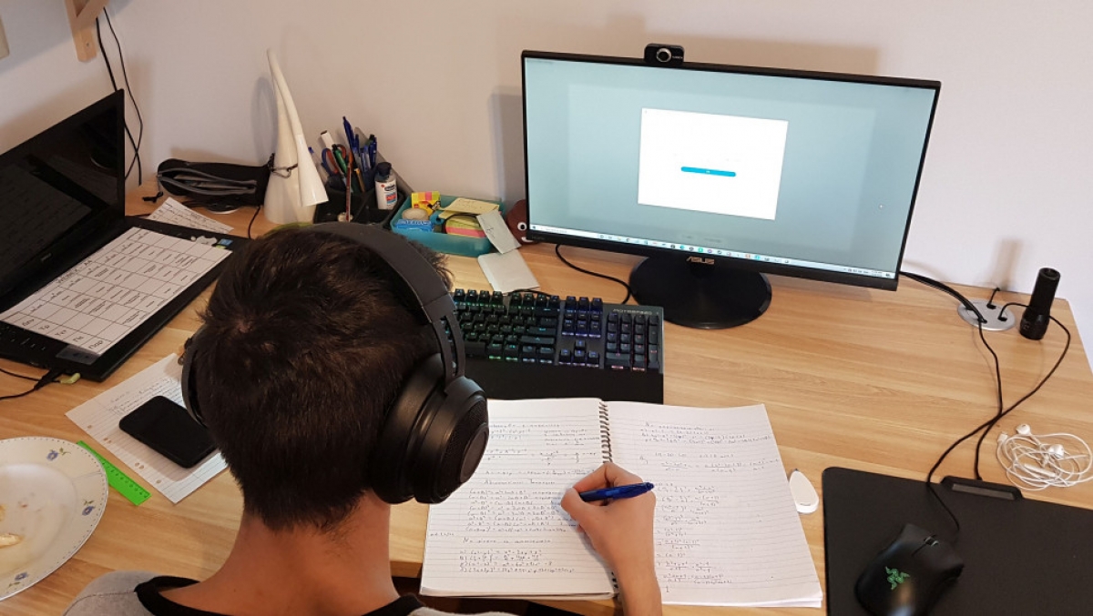 7e4ec0e19b6948a5a210f357fc7445ed_XL-919