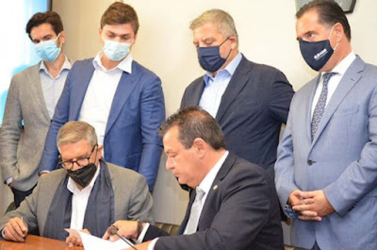 3adece6c1864c4fce72e5afe78a273ae_XL-d79