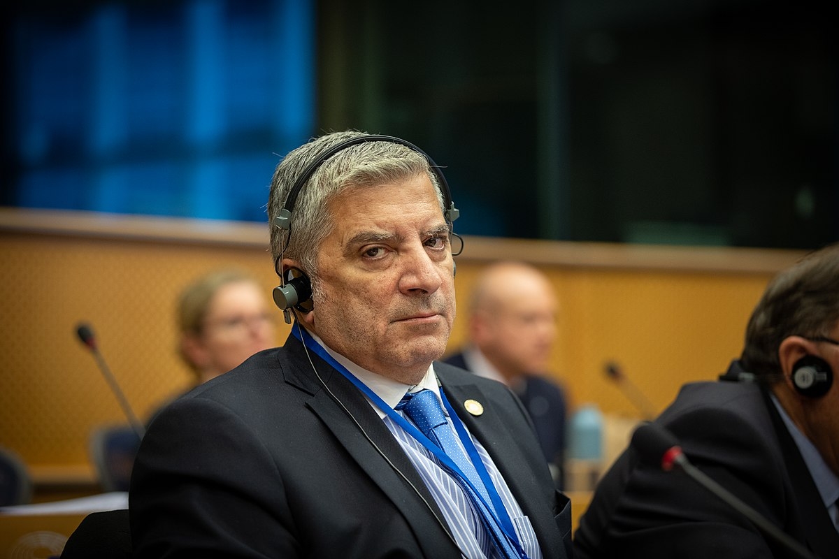 cd2fff87193d5eaa61cd20ab4228bf53-c2f