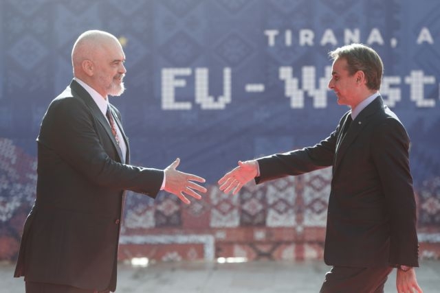 79b7e1d3fa2ef0e2d4c55258ccedce3f-2cf