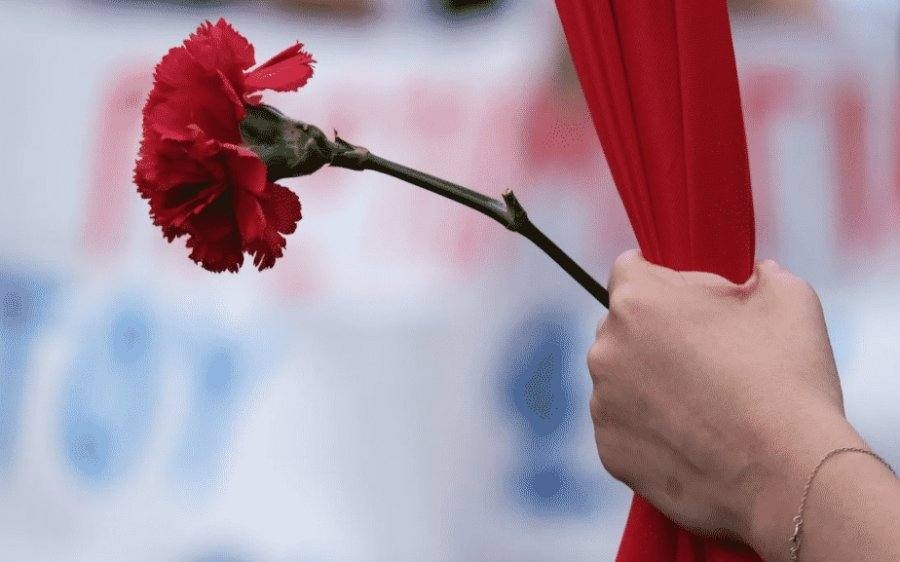 8f125d468c0984de617aeab4d9f403fa-c3c