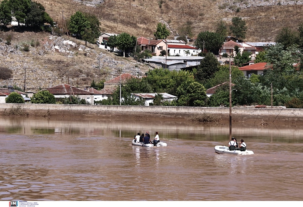 3cb06e4cb464be7a87ae9907c7d62b4b-4b2